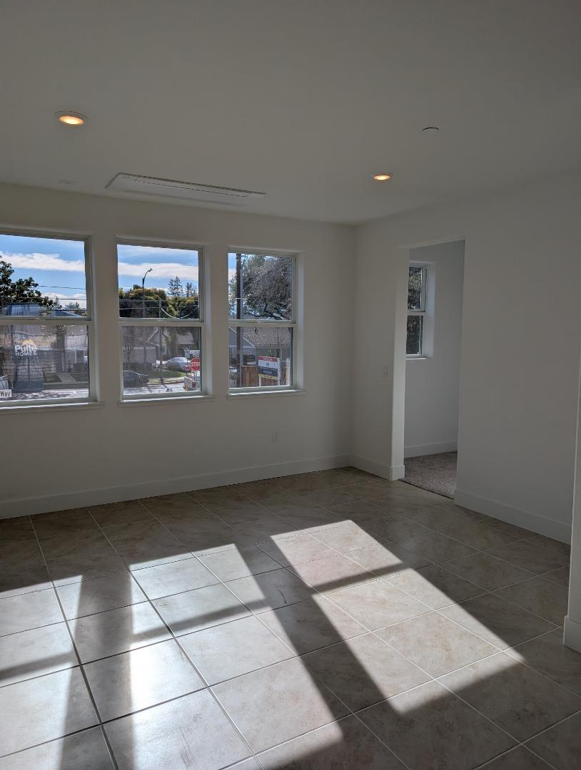 Detail Gallery Image 11 of 28 For 291 Wagon Way #28-02 - PLAN 6,  Campbell,  CA 95008 - 4 Beds | 3/1 Baths