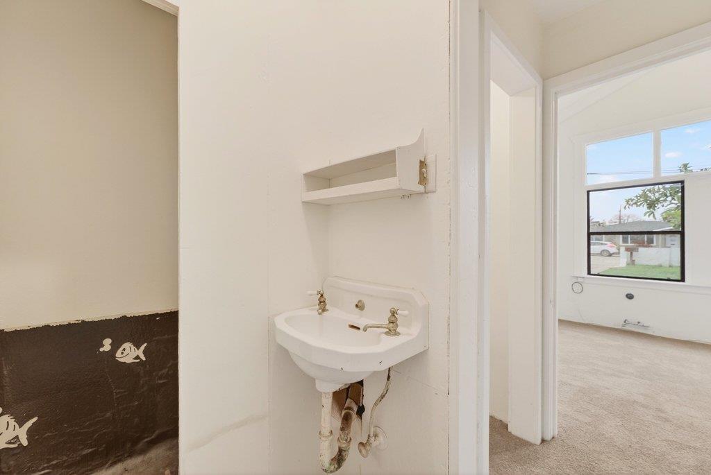 Detail Gallery Image 24 of 41 For 215 Cayuga St, Santa Cruz,  CA 95062 - 2 Beds | 1 Baths