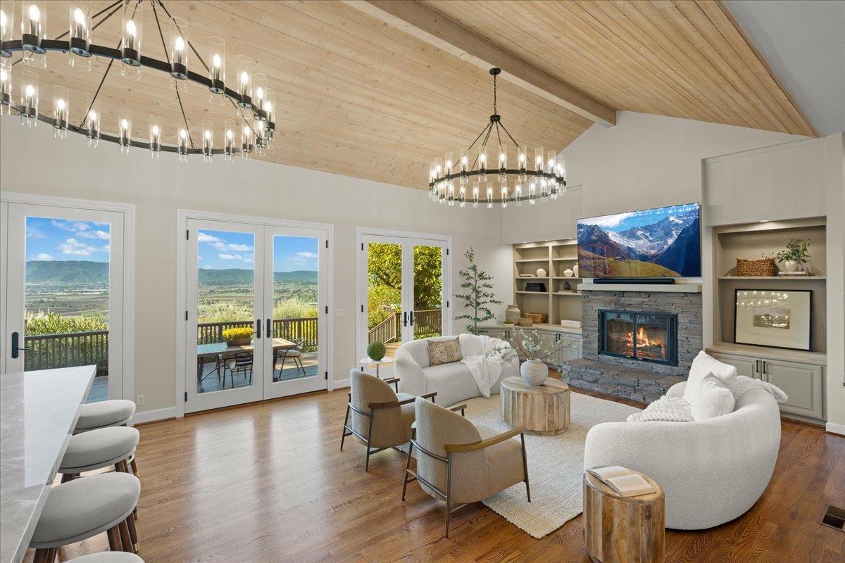 Detail Gallery Image 11 of 81 For 9539 via Del Cielo, Gilroy,  CA 95020 - 5 Beds | 4/1 Baths