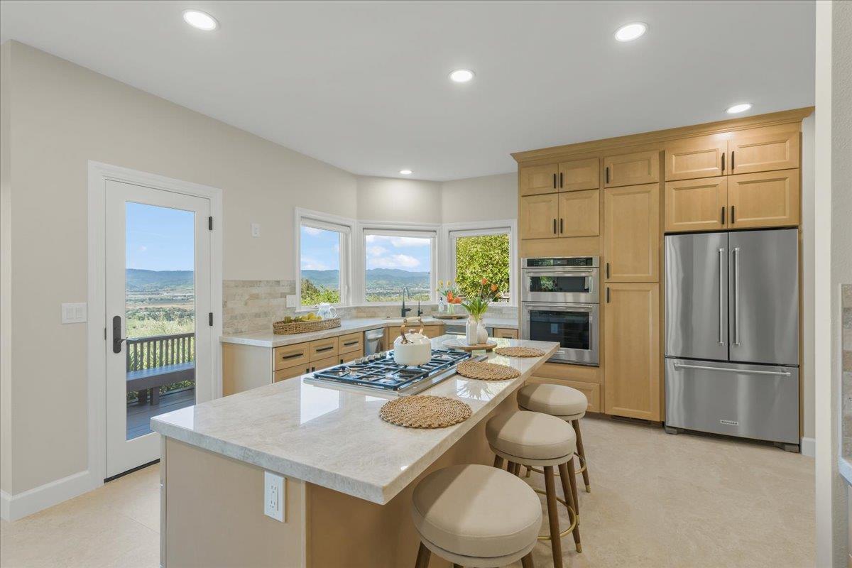 Detail Gallery Image 17 of 81 For 9539 via Del Cielo, Gilroy,  CA 95020 - 5 Beds | 4/1 Baths
