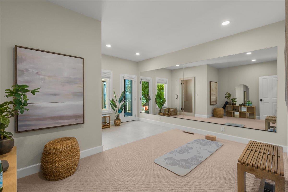 Detail Gallery Image 24 of 81 For 9539 via Del Cielo, Gilroy,  CA 95020 - 5 Beds | 4/1 Baths