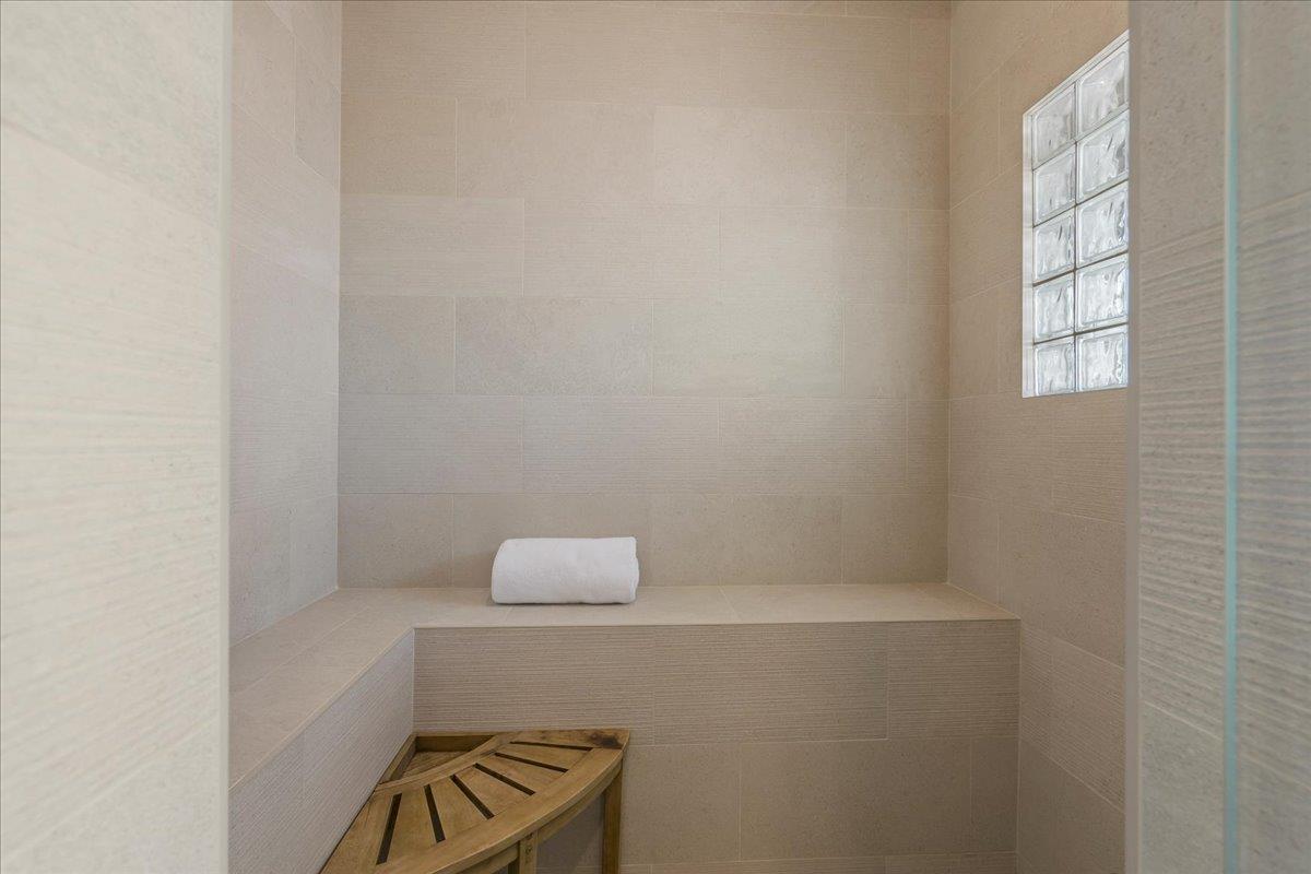 Detail Gallery Image 26 of 81 For 9539 via Del Cielo, Gilroy,  CA 95020 - 5 Beds | 4/1 Baths