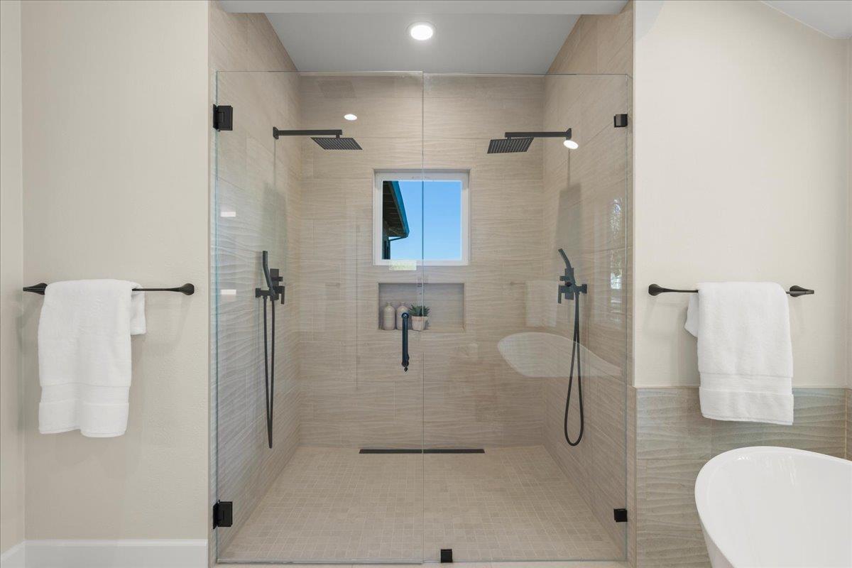 Detail Gallery Image 35 of 81 For 9539 via Del Cielo, Gilroy,  CA 95020 - 5 Beds | 4/1 Baths