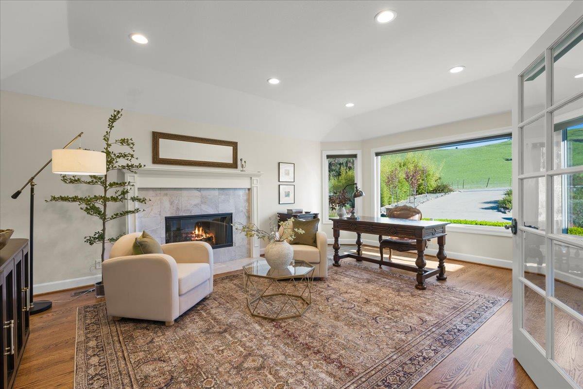 Detail Gallery Image 9 of 81 For 9539 via Del Cielo, Gilroy,  CA 95020 - 5 Beds | 4/1 Baths