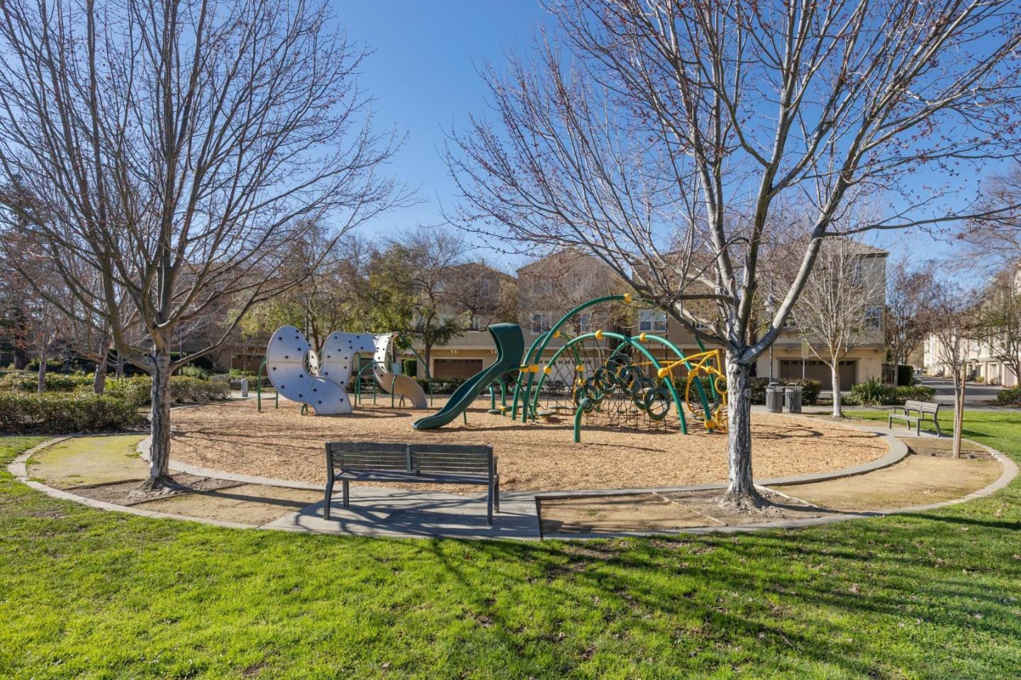 Detail Gallery Image 20 of 24 For 2244 Hendy Ln, San Jose,  CA 95124 - 3 Beds | 2/1 Baths