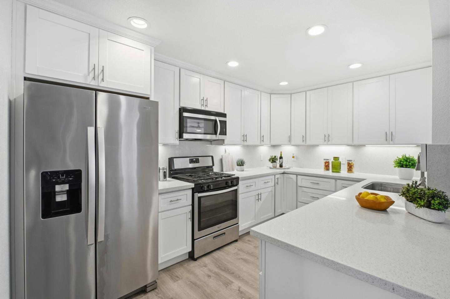 Detail Gallery Image 16 of 39 For 872 via Bregani, San Lorenzo,  CA 94580 - 3 Beds | 2 Baths