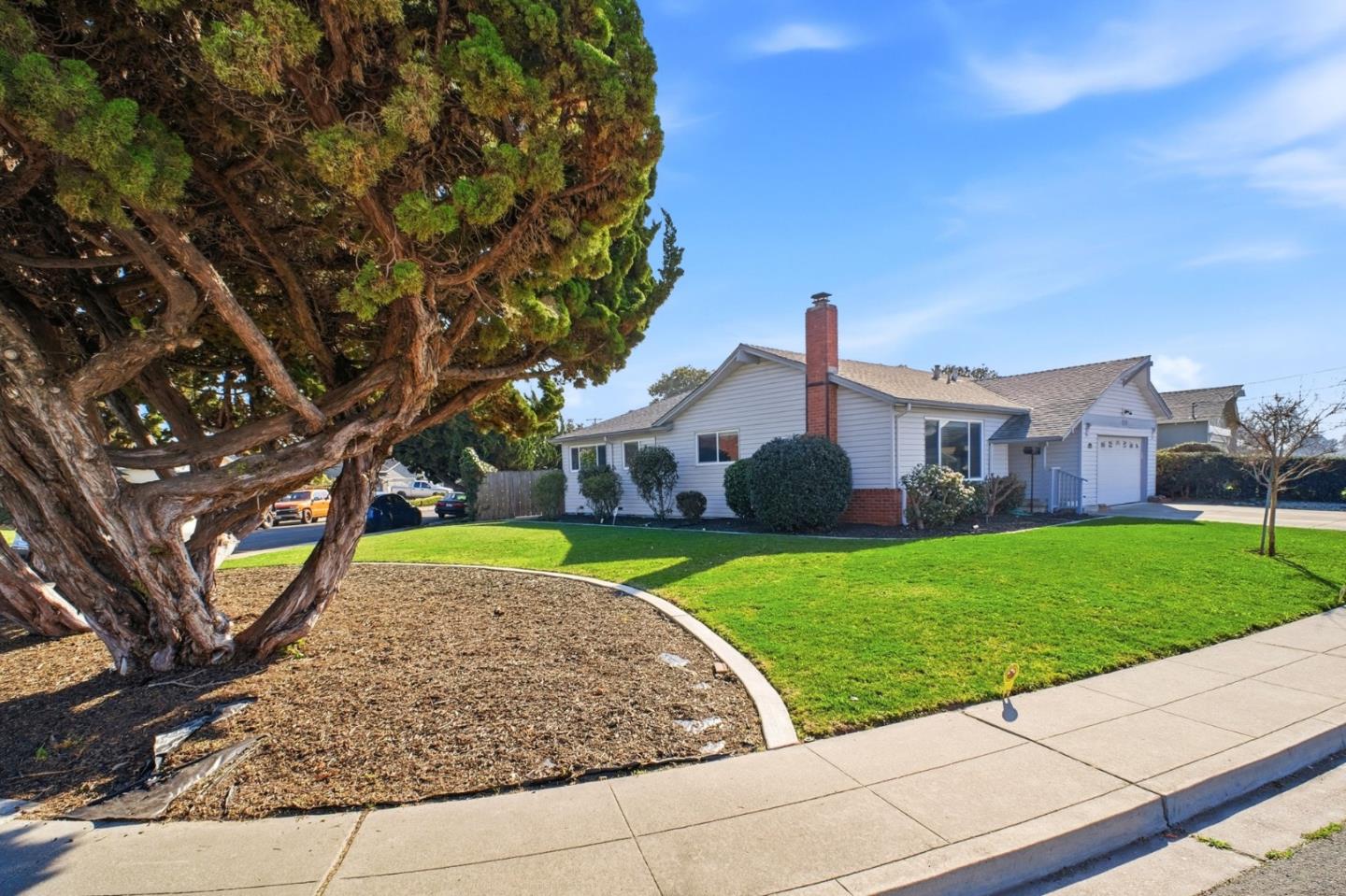 Detail Gallery Image 4 of 39 For 872 via Bregani, San Lorenzo,  CA 94580 - 3 Beds | 2 Baths