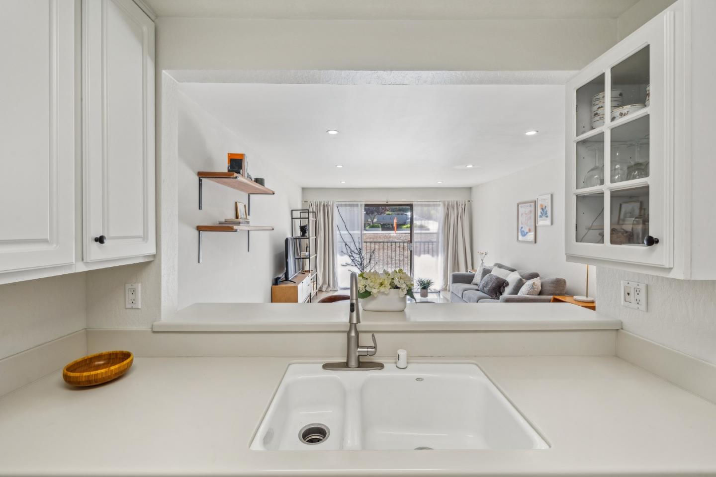 Detail Gallery Image 10 of 41 For 1550 Frontera Way #119,  Millbrae,  CA 94030 - 1 Beds | 1 Baths