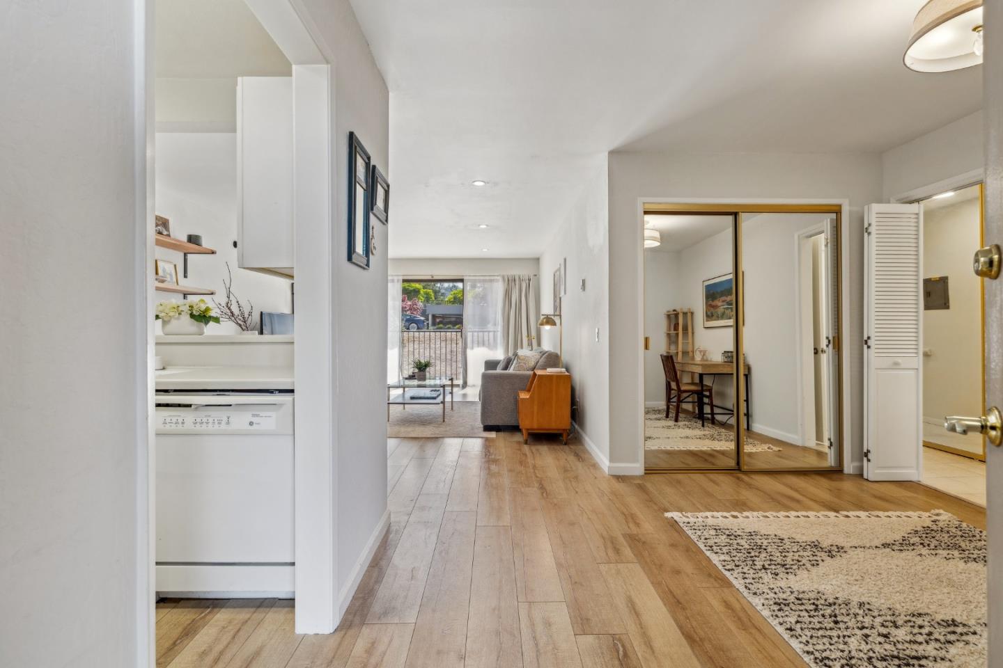 Detail Gallery Image 15 of 41 For 1550 Frontera Way #119,  Millbrae,  CA 94030 - 1 Beds | 1 Baths