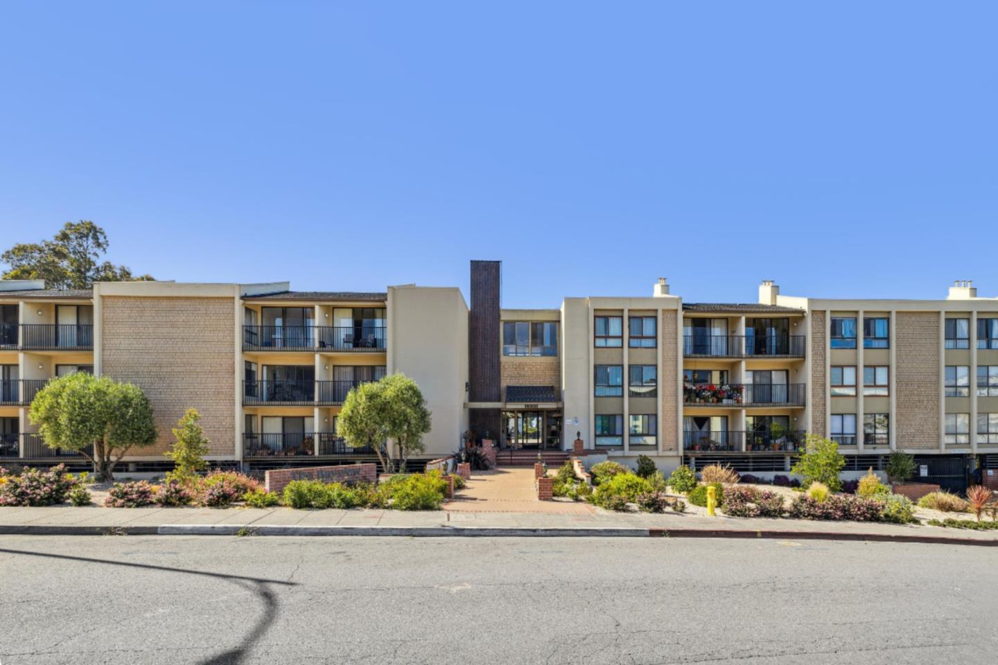 Detail Gallery Image 36 of 41 For 1550 Frontera Way #119,  Millbrae,  CA 94030 - 1 Beds | 1 Baths