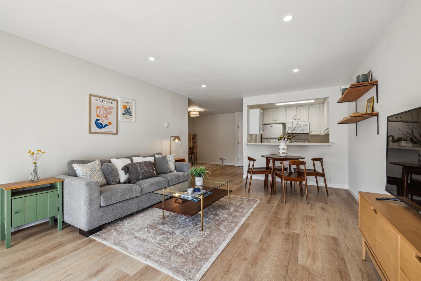 Detail Gallery Image 5 of 41 For 1550 Frontera Way #119,  Millbrae,  CA 94030 - 1 Beds | 1 Baths