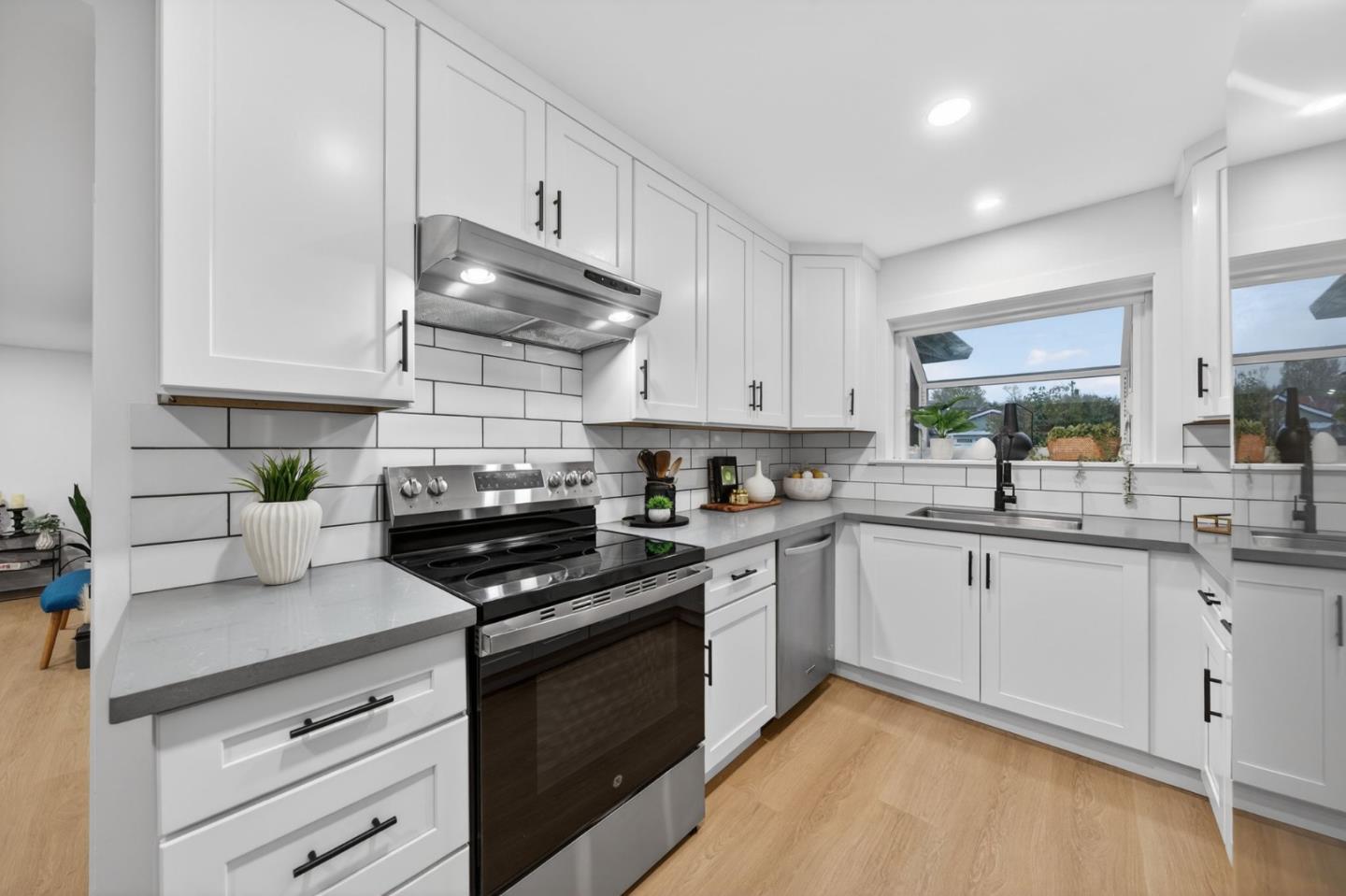 Detail Gallery Image 7 of 18 For 2036 Paseo Olivos Ct, San Jose,  CA 95130 - 3 Beds | 2 Baths