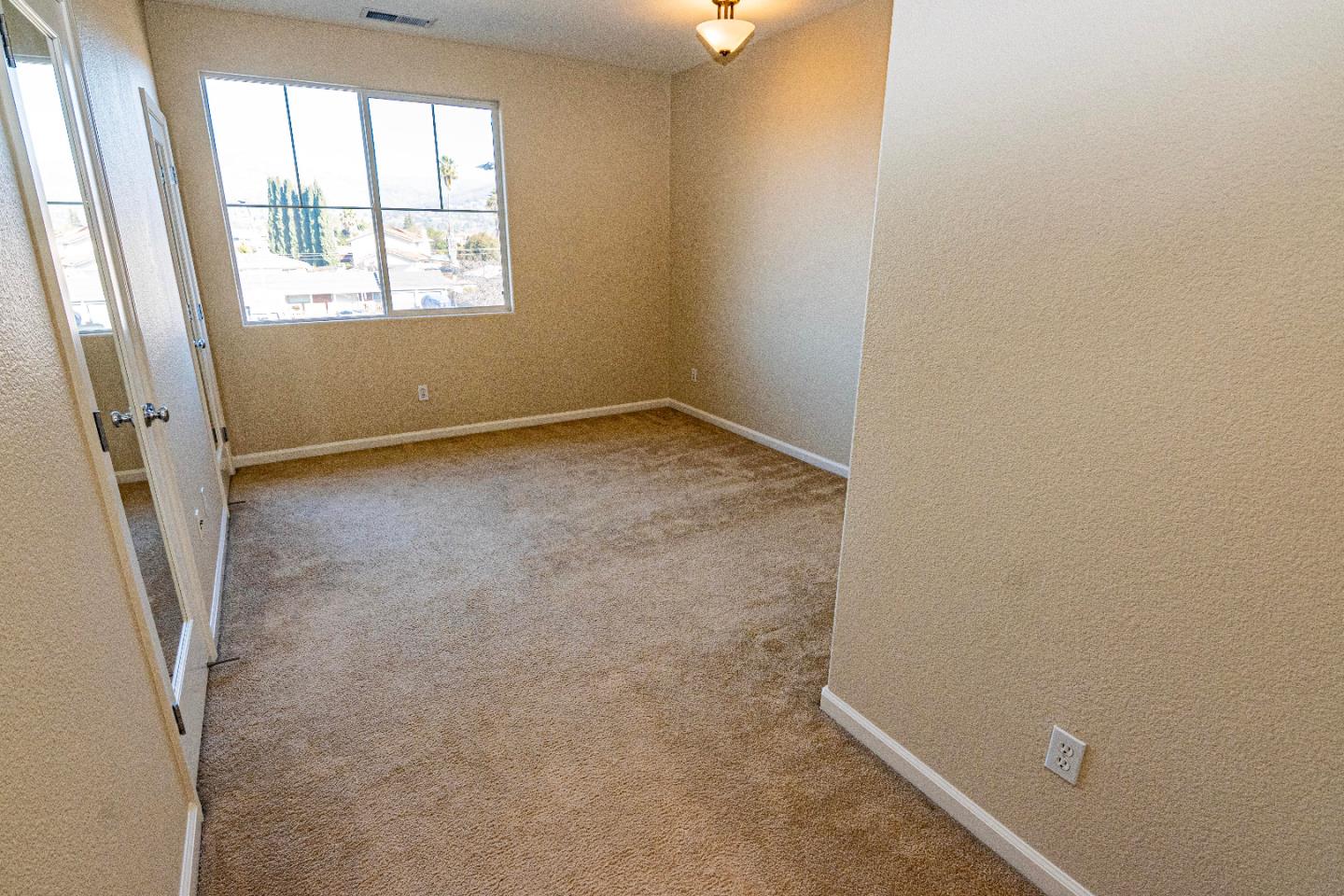 Photo #12: ML82032192 Listing: Photo #12