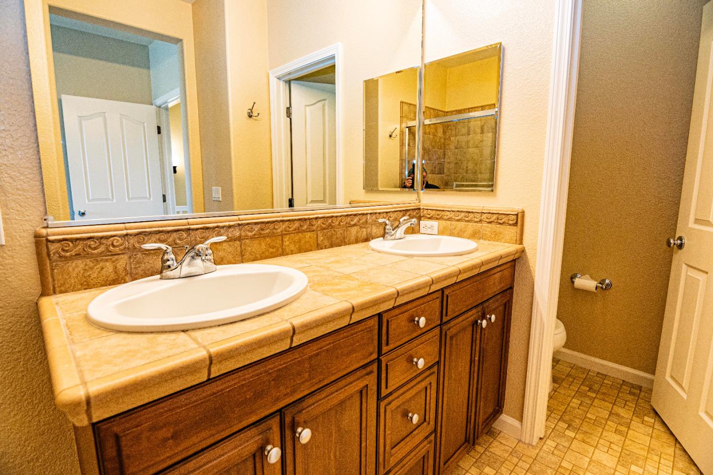 Detail Gallery Image 22 of 25 For 651 N Capitol Ave, San Jose,  CA 95133 - 3 Beds | 3 Baths