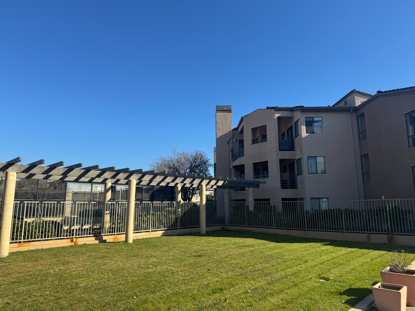 Detail Gallery Image 23 of 30 For 39034 Guardino Dr #206,  Fremont,  CA 94538 - 2 Beds | 1 Baths