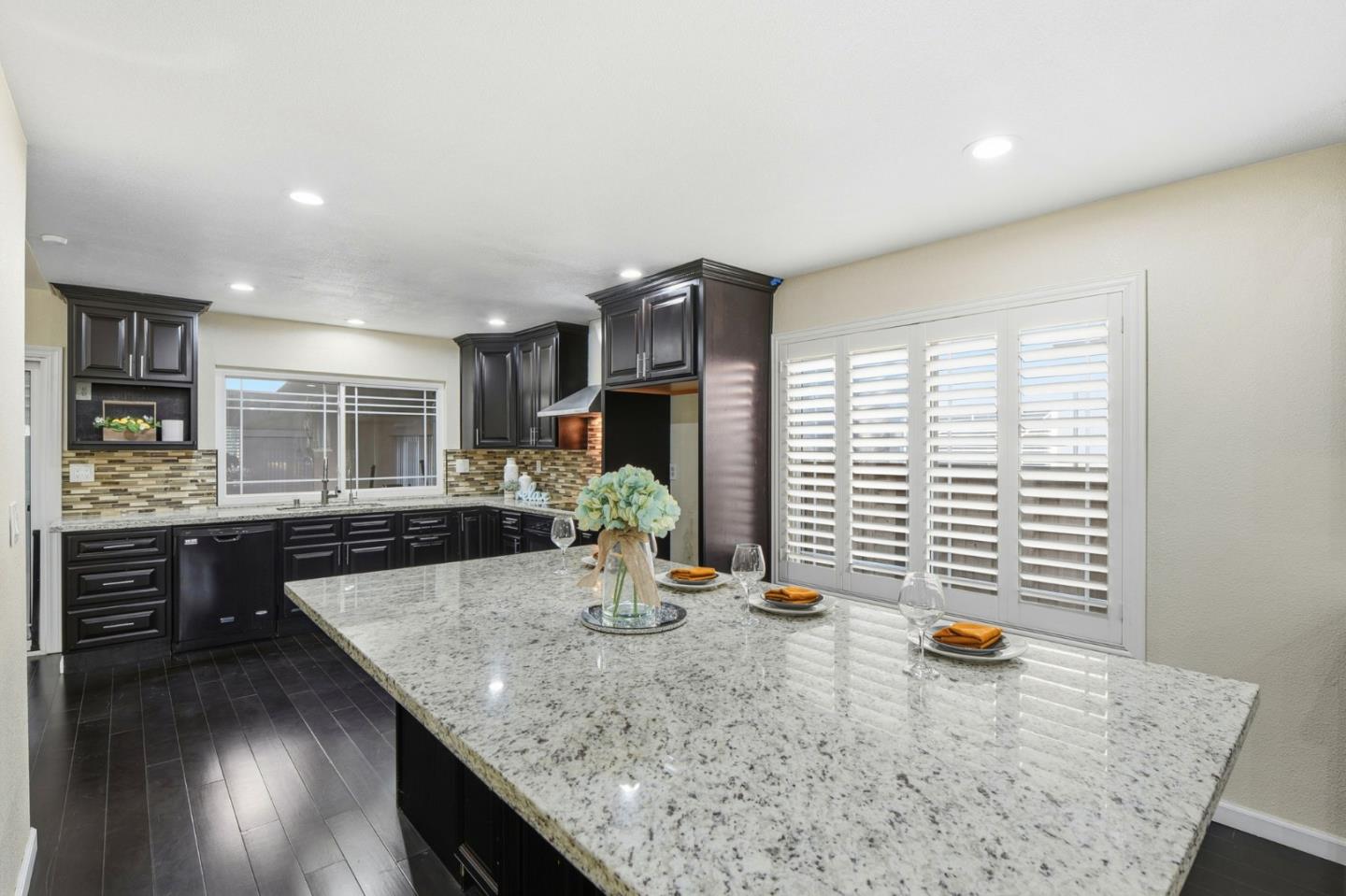 Detail Gallery Image 11 of 35 For 5475 Century Park Way, San Jose,  CA 95111 - 4 Beds | 2 Baths