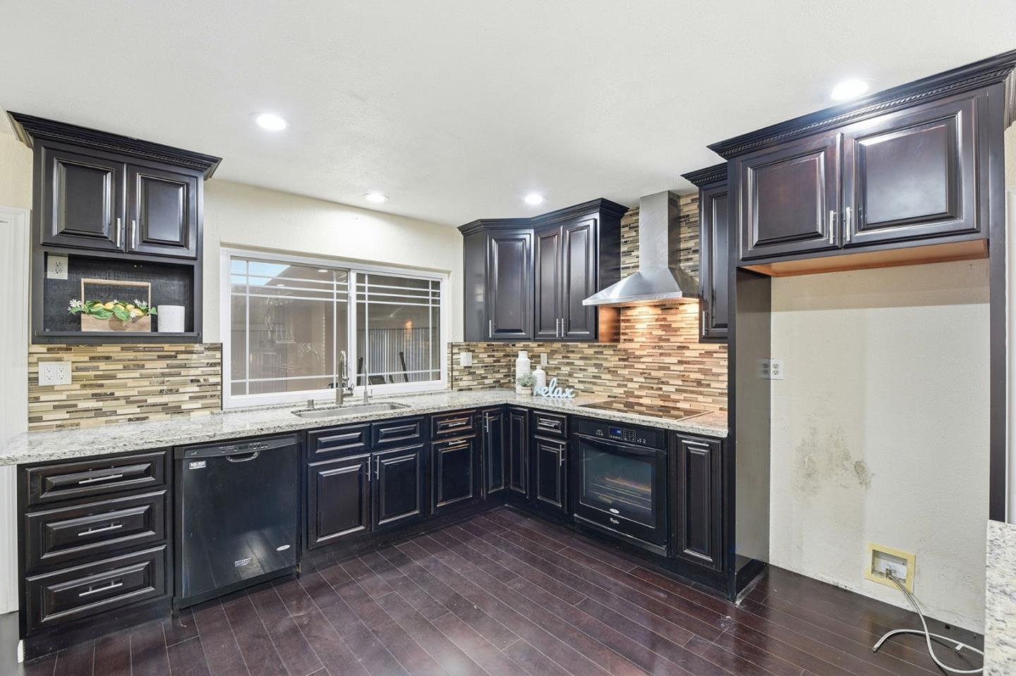 Detail Gallery Image 15 of 35 For 5475 Century Park Way, San Jose,  CA 95111 - 4 Beds | 2 Baths