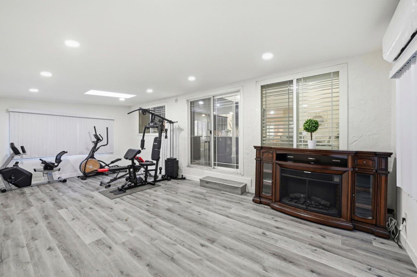 Detail Gallery Image 36 of 45 For 5475 Century Park Way, San Jose,  CA 95111 - 4 Beds | 2 Baths