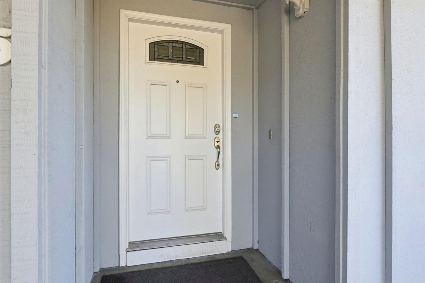 Detail Gallery Image 4 of 35 For 5475 Century Park Way, San Jose,  CA 95111 - 4 Beds | 2 Baths