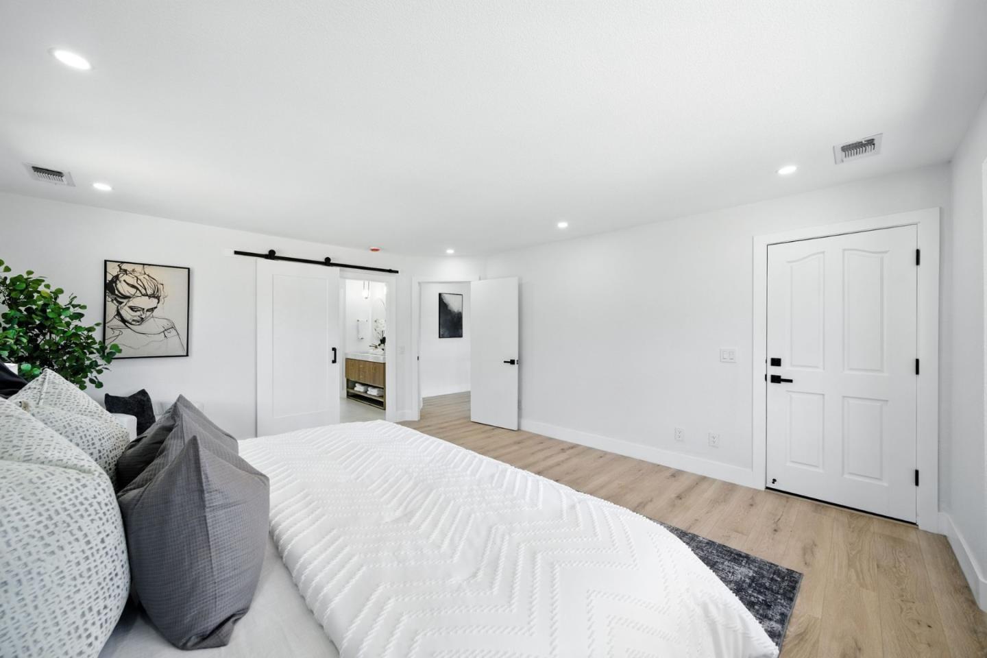 Detail Gallery Image 30 of 66 For 6650 Johnston Rd, Pleasanton,  CA 94588 - 6 Beds | 3/1 Baths