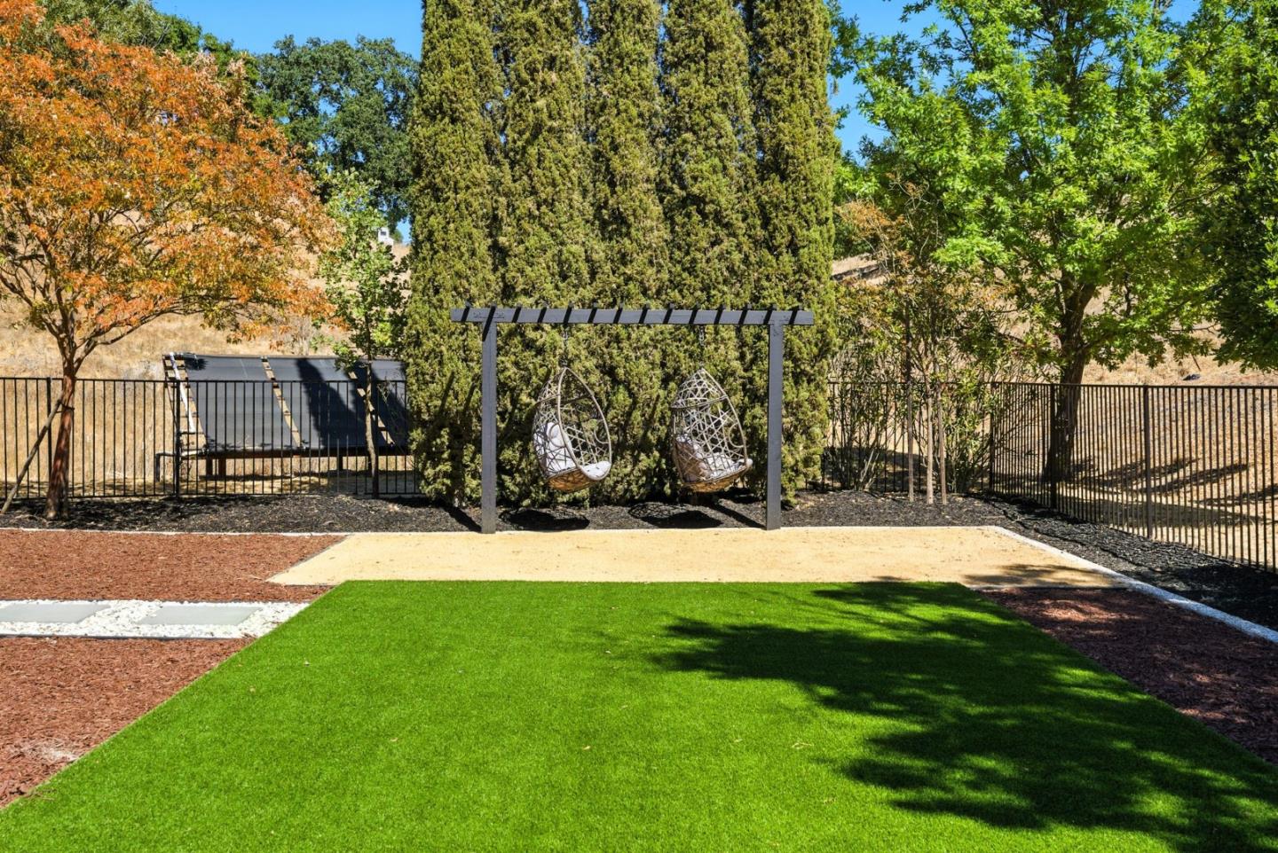 Detail Gallery Image 51 of 66 For 6650 Johnston Rd, Pleasanton,  CA 94588 - 6 Beds | 3/1 Baths