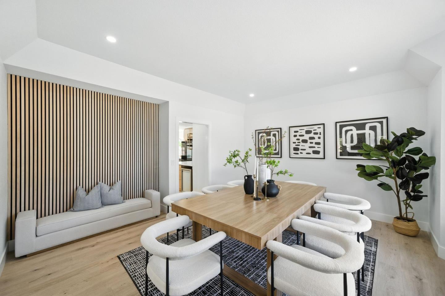 Detail Gallery Image 9 of 66 For 6650 Johnston Rd, Pleasanton,  CA 94588 - 6 Beds | 3/1 Baths