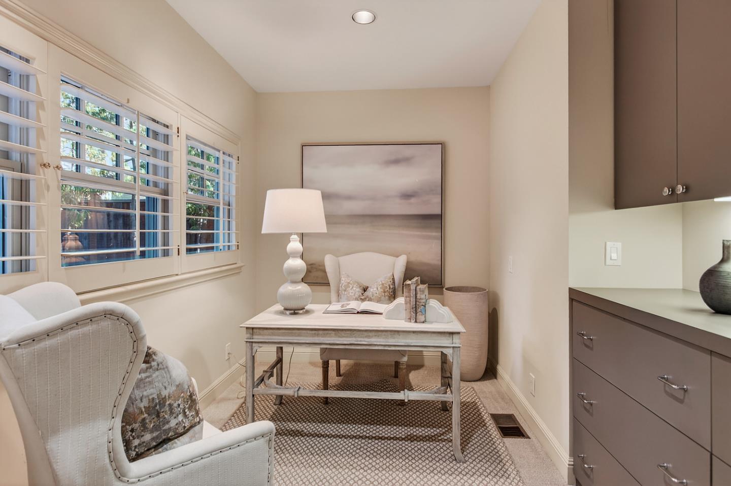 Detail Gallery Image 25 of 71 For 941 Berry Ave, Los Altos,  CA 94024 - 4 Beds | 4/1 Baths