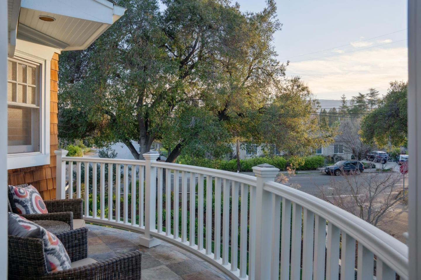 Detail Gallery Image 35 of 71 For 941 Berry Ave, Los Altos,  CA 94024 - 4 Beds | 4/1 Baths