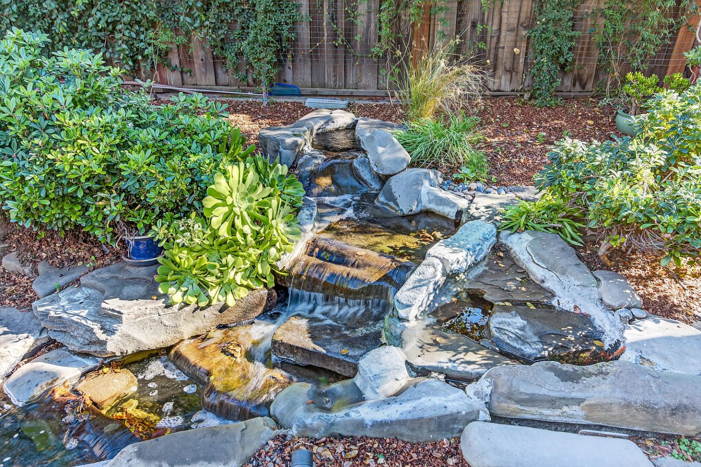 Detail Gallery Image 60 of 71 For 941 Berry Ave, Los Altos,  CA 94024 - 4 Beds | 4/1 Baths