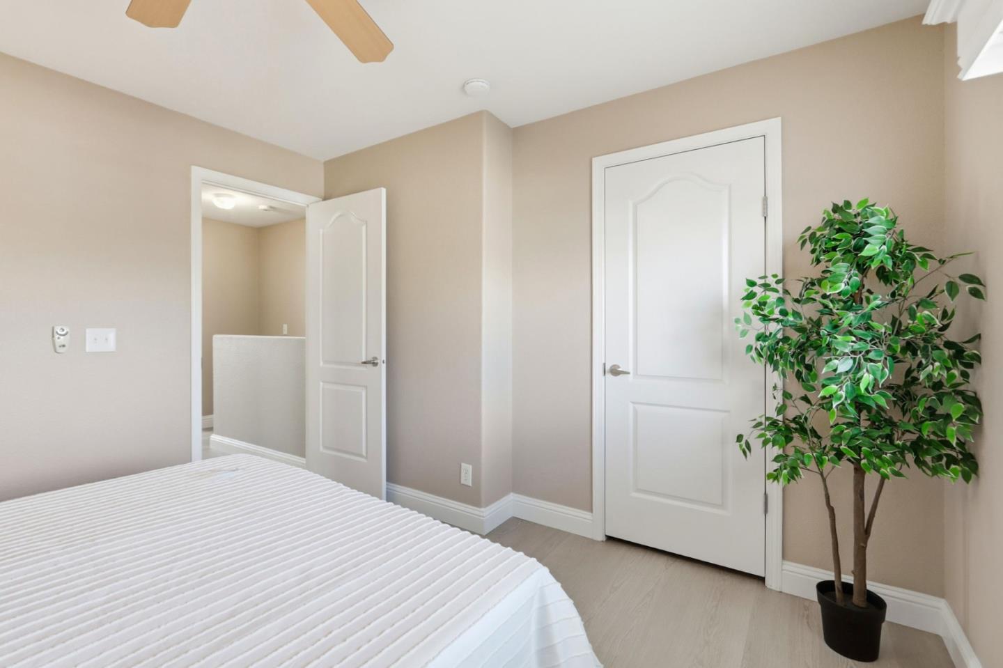 Detail Gallery Image 17 of 35 For 14685 Oka Rd #11,  Los Gatos,  CA 95032 - 3 Beds | 2 Baths