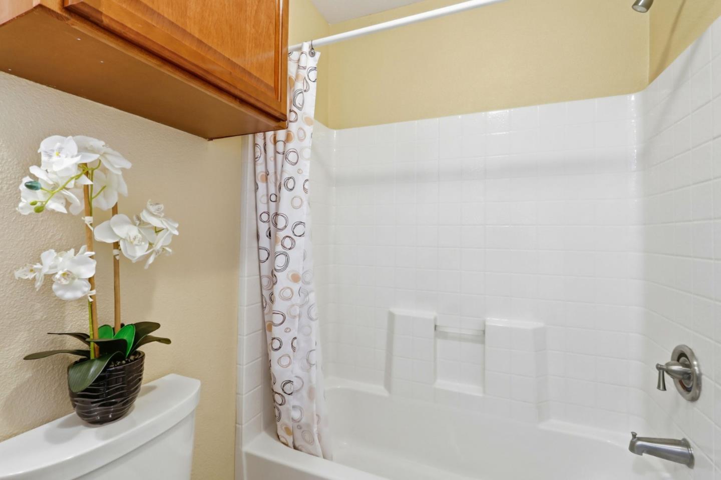 Detail Gallery Image 23 of 35 For 14685 Oka Rd #11,  Los Gatos,  CA 95032 - 3 Beds | 2 Baths