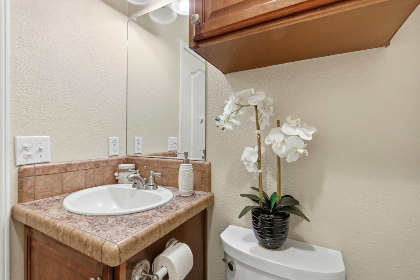 Detail Gallery Image 24 of 35 For 14685 Oka Rd #11,  Los Gatos,  CA 95032 - 3 Beds | 2 Baths