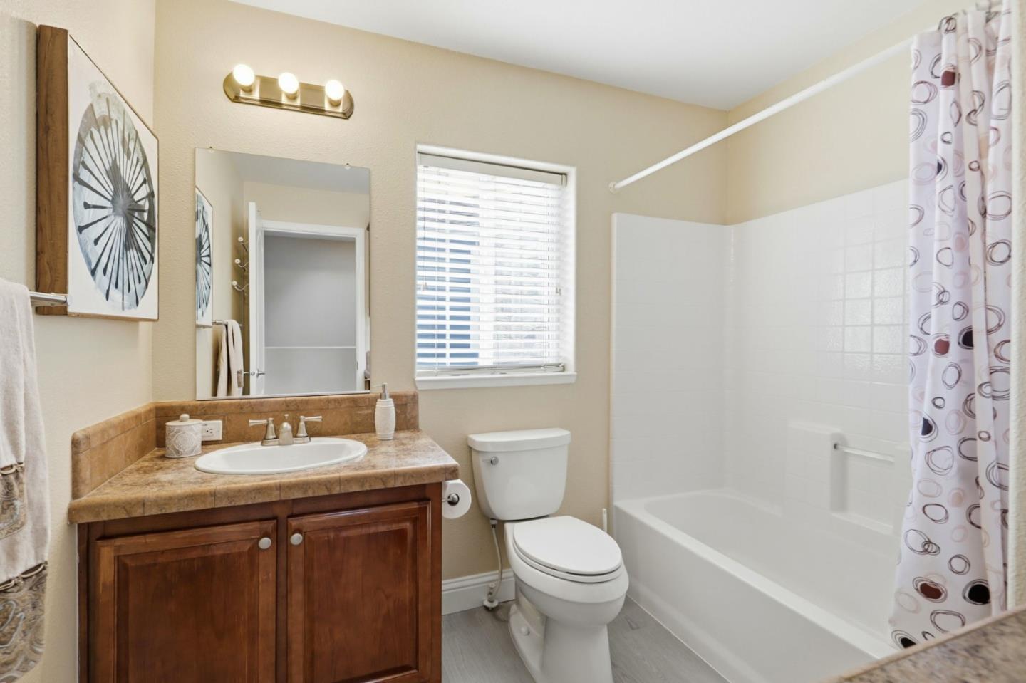 Detail Gallery Image 25 of 35 For 14685 Oka Rd #11,  Los Gatos,  CA 95032 - 3 Beds | 2 Baths