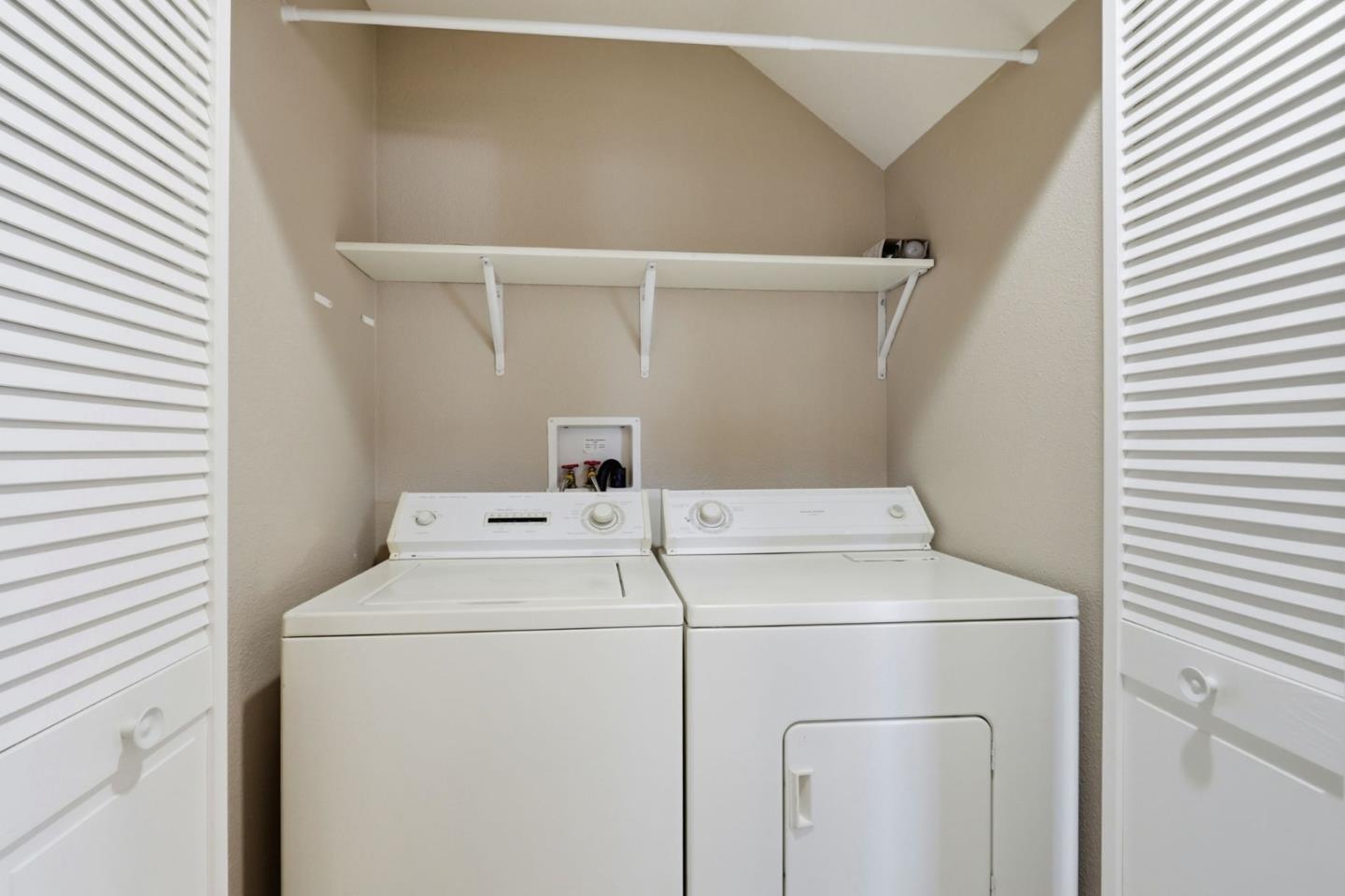 Detail Gallery Image 28 of 35 For 14685 Oka Rd #11,  Los Gatos,  CA 95032 - 3 Beds | 2 Baths