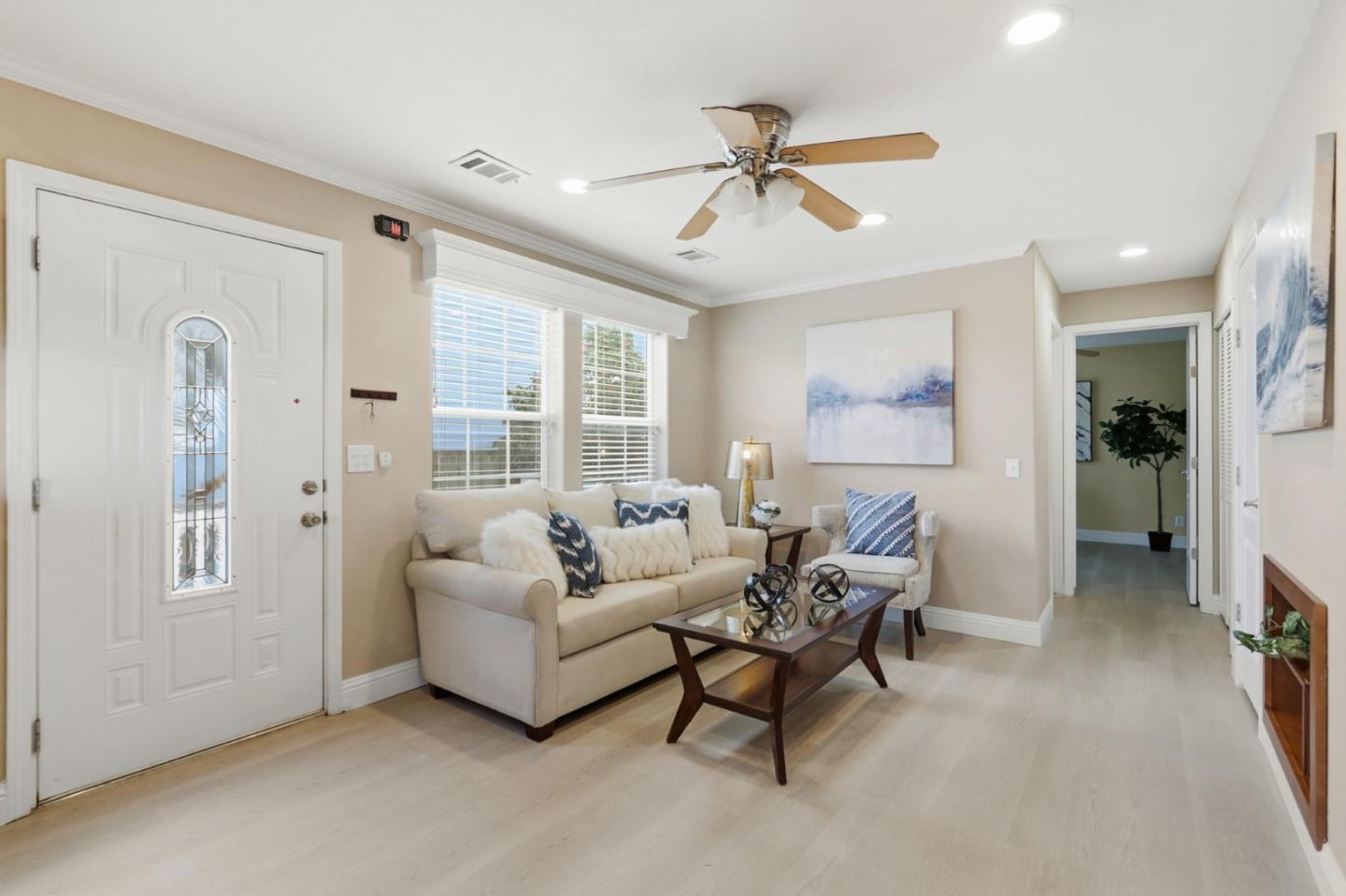 Detail Gallery Image 4 of 35 For 14685 Oka Rd #11,  Los Gatos,  CA 95032 - 3 Beds | 2 Baths