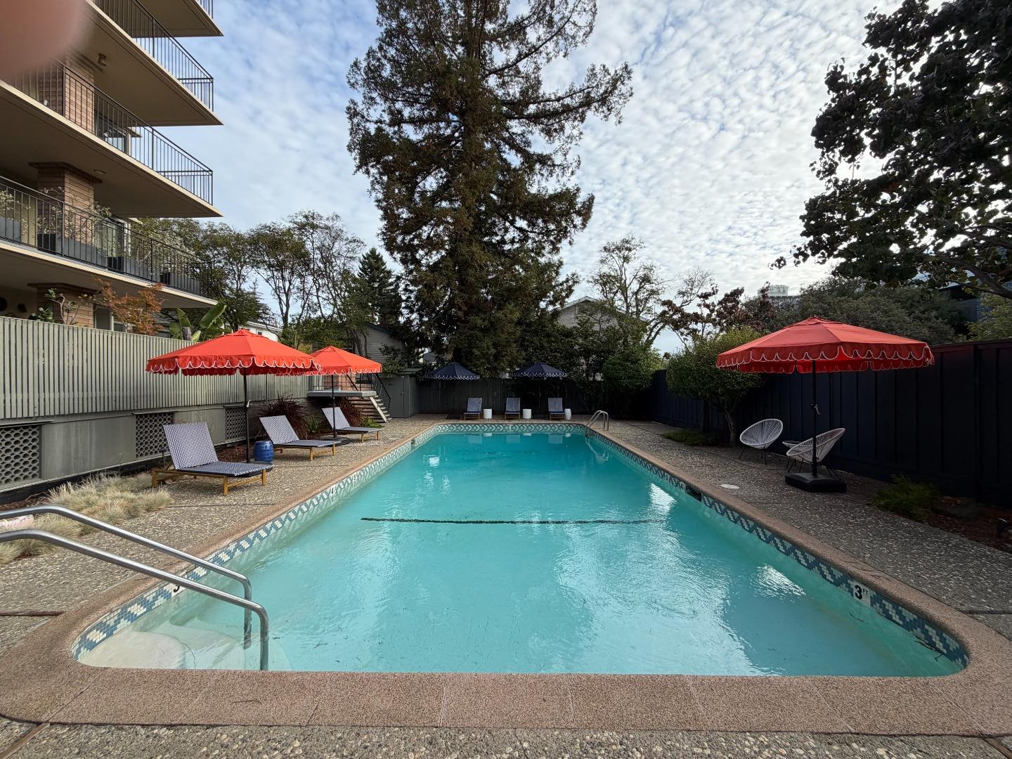 Detail Gallery Image 23 of 26 For 360 Everett Ave 5b,  Palo Alto,  CA 94301 - 2 Beds | 2 Baths