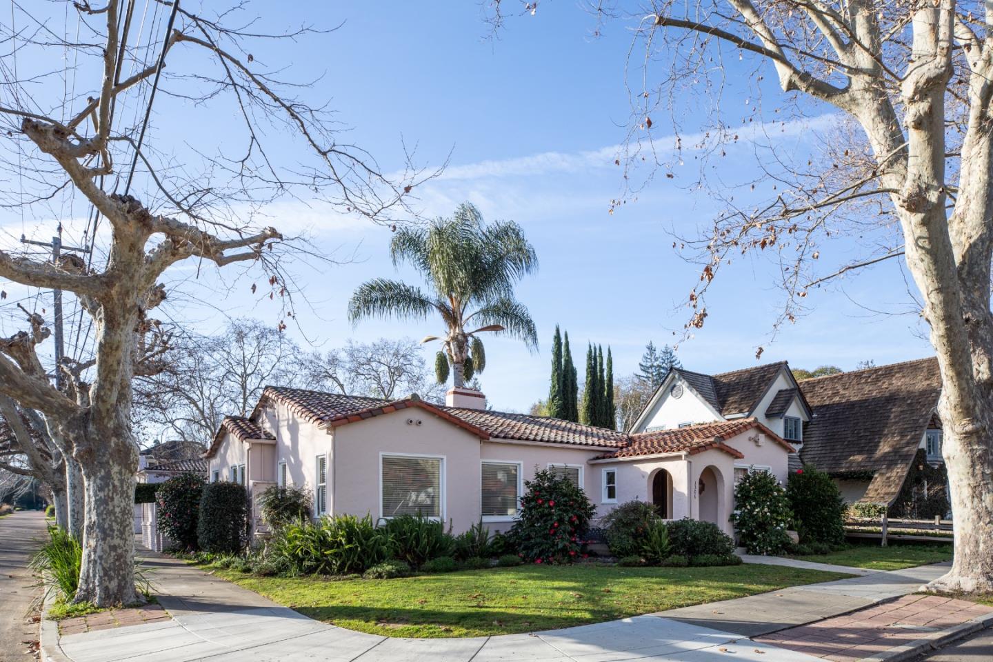 Detail Gallery Image 2 of 30 For 1306 Glenwood Ave, San Jose,  CA 95125 - 3 Beds | 1/1 Baths