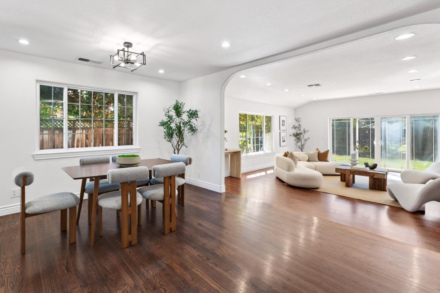 Detail Gallery Image 8 of 24 For 3230 Verdant Way, San Jose,  CA 95117 - 3 Beds | 2 Baths