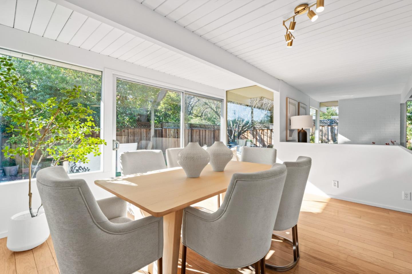 Detail Gallery Image 22 of 65 For 2505 Greer Rd, Palo Alto,  CA 94303 - 3 Beds | 2 Baths