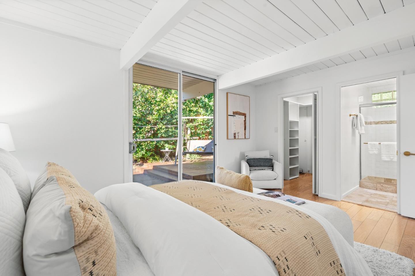 Detail Gallery Image 28 of 65 For 2505 Greer Rd, Palo Alto,  CA 94303 - 3 Beds | 2 Baths