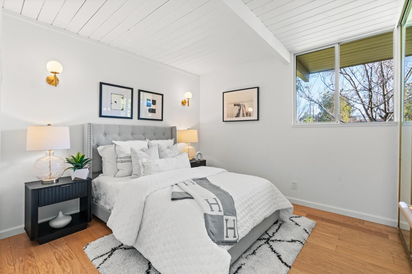 Detail Gallery Image 36 of 65 For 2505 Greer Rd, Palo Alto,  CA 94303 - 3 Beds | 2 Baths