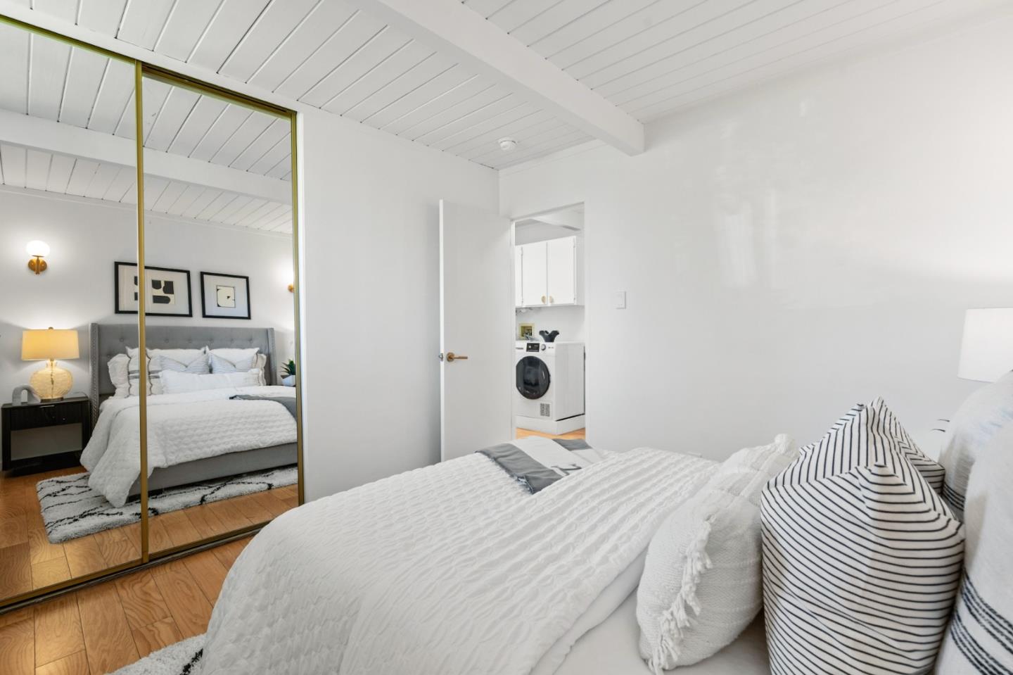 Detail Gallery Image 38 of 65 For 2505 Greer Rd, Palo Alto,  CA 94303 - 3 Beds | 2 Baths