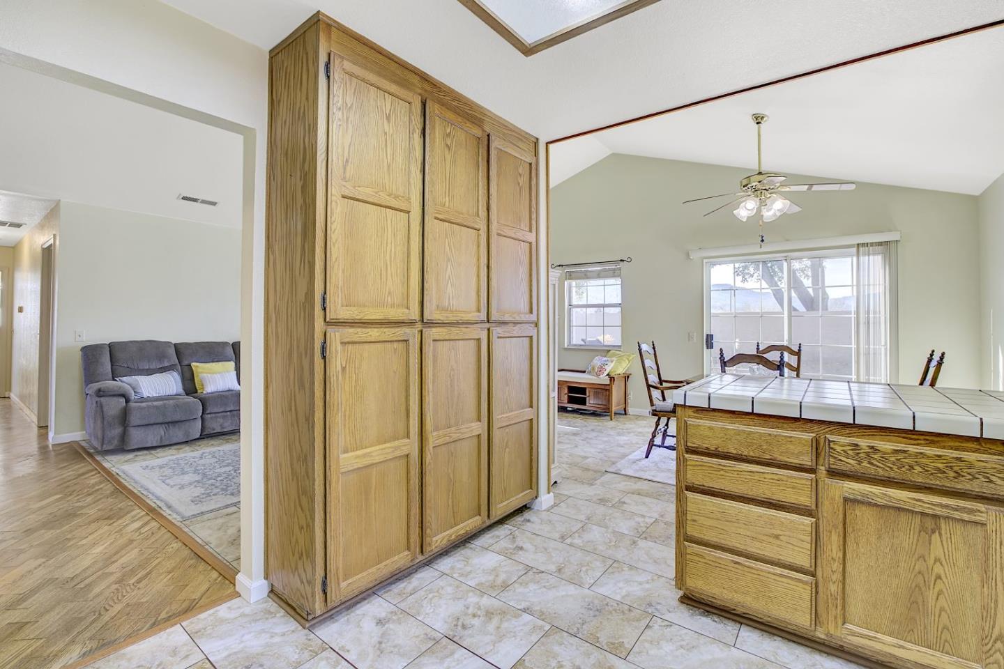 Detail Gallery Image 16 of 48 For 1491 Amber Ct, Gilroy,  CA 95020 - 3 Beds | 2 Baths