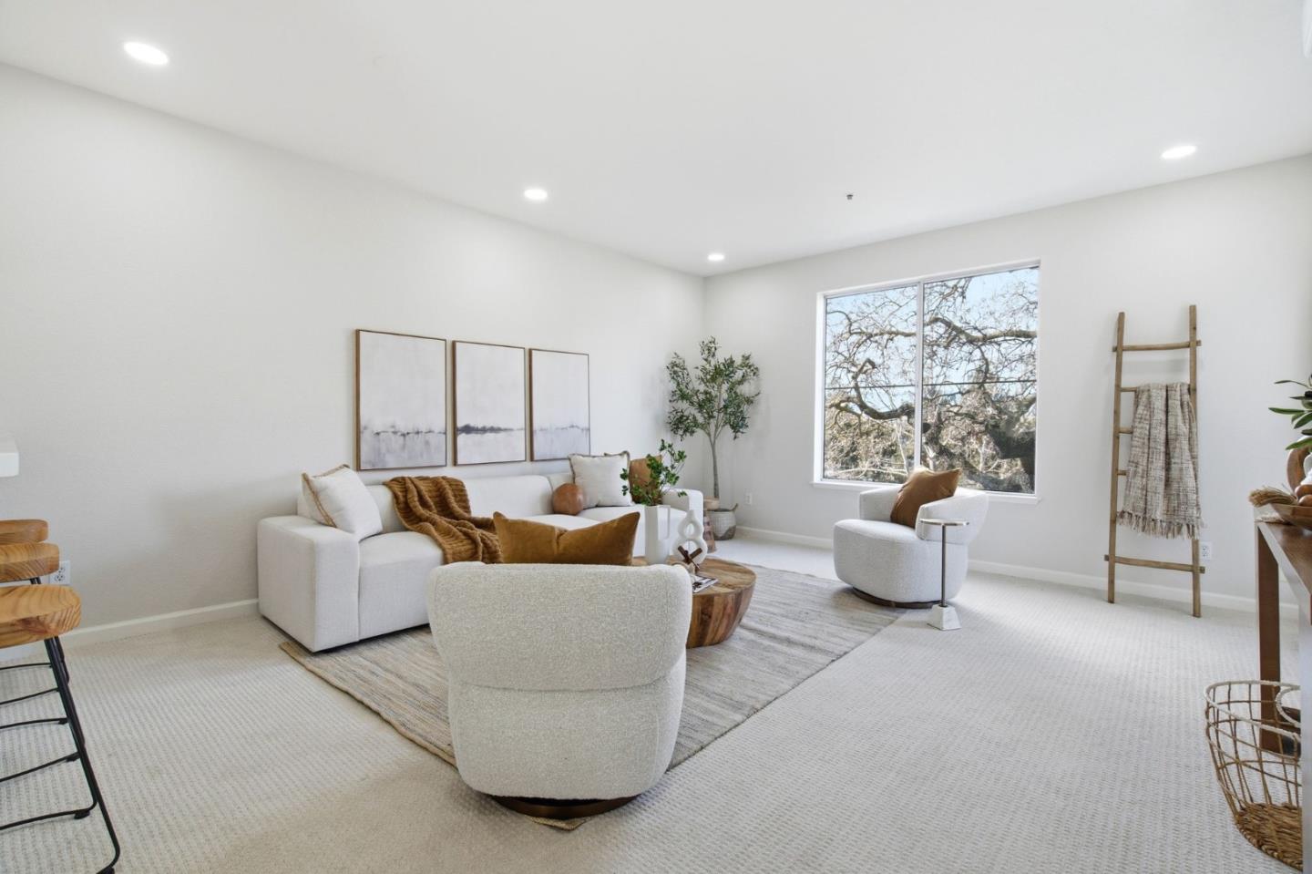 Photo #5: ML82032208 Listing: Photo #5