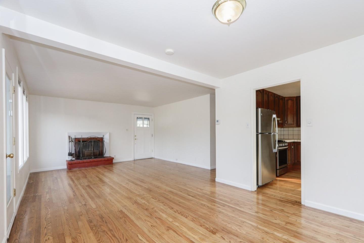 Detail Gallery Image 4 of 19 For 1367 Hermosa Ave, Pacifica,  CA 94044 - 3 Beds | 2 Baths