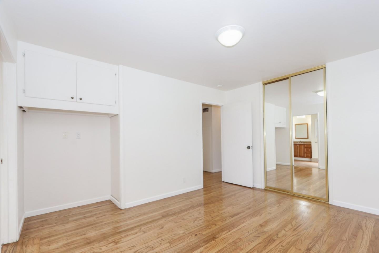 Detail Gallery Image 7 of 19 For 1367 Hermosa Ave, Pacifica,  CA 94044 - 3 Beds | 2 Baths