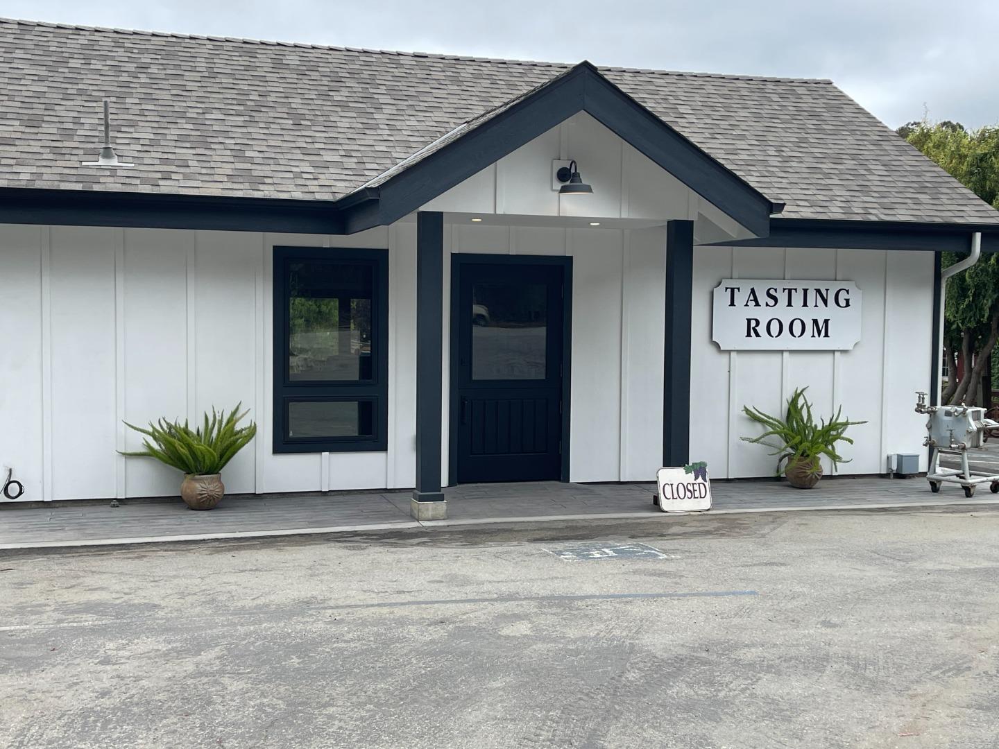 Detail Gallery Image 17 of 26 For 12341 San Mateo Rd, Half Moon Bay,  CA 94019 - – Beds | – Baths