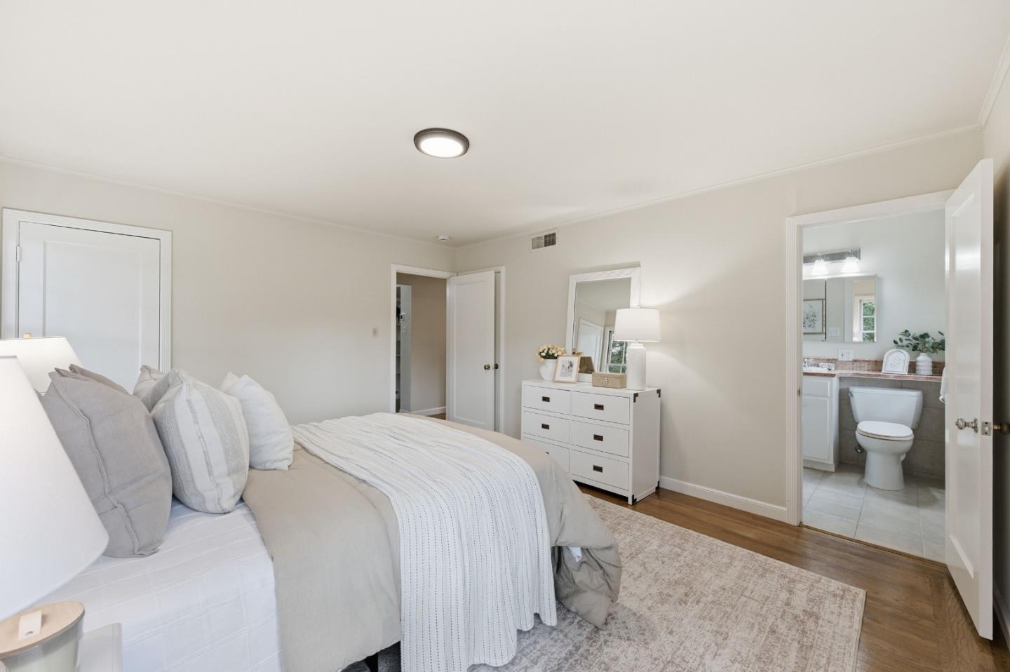 Detail Gallery Image 19 of 44 For 1698 Cordilleras Rd, Redwood City,  CA 94062 - 2 Beds | 2/1 Baths