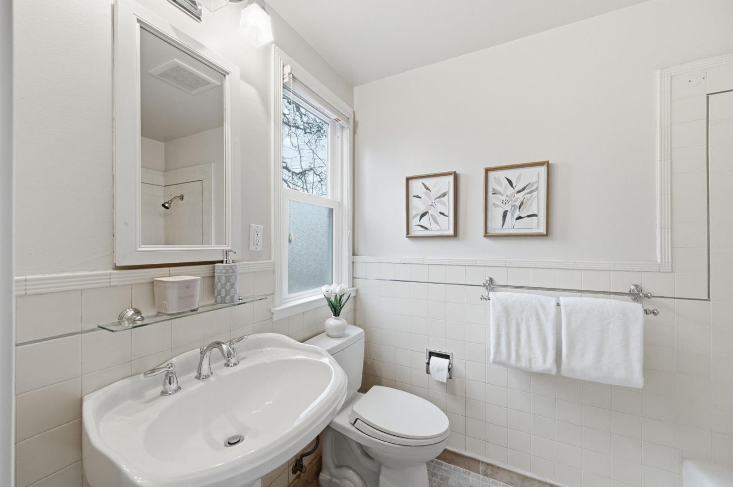 Detail Gallery Image 23 of 44 For 1698 Cordilleras Rd, Redwood City,  CA 94062 - 2 Beds | 2/1 Baths