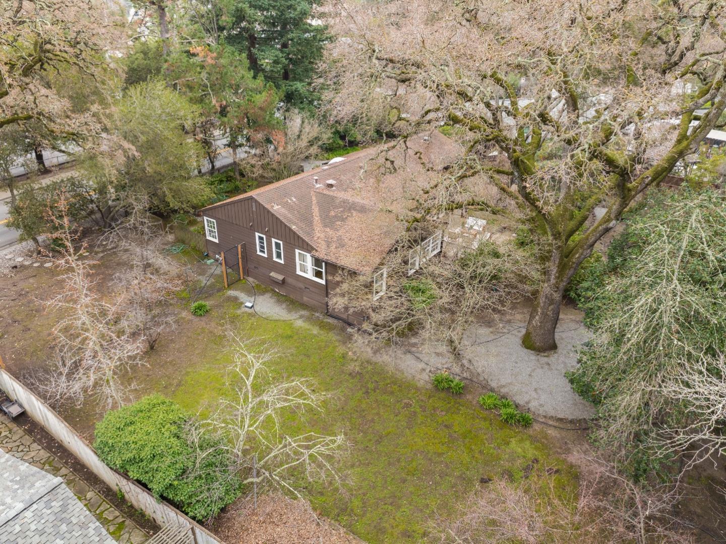 Detail Gallery Image 37 of 44 For 1698 Cordilleras Rd, Redwood City,  CA 94062 - 2 Beds | 2/1 Baths